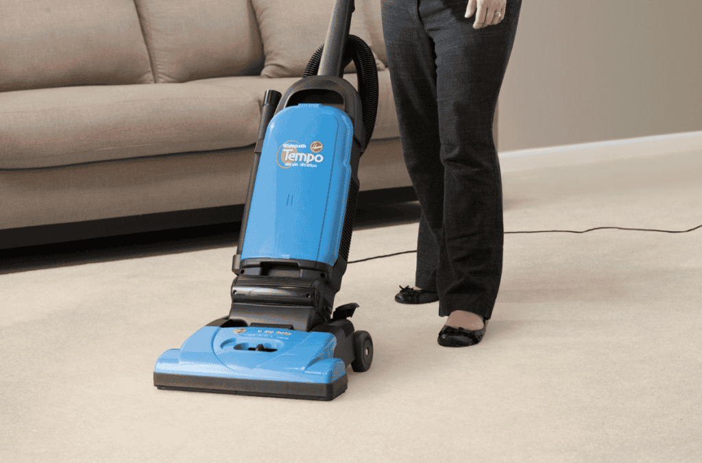 bagged upright vacuum cleaners