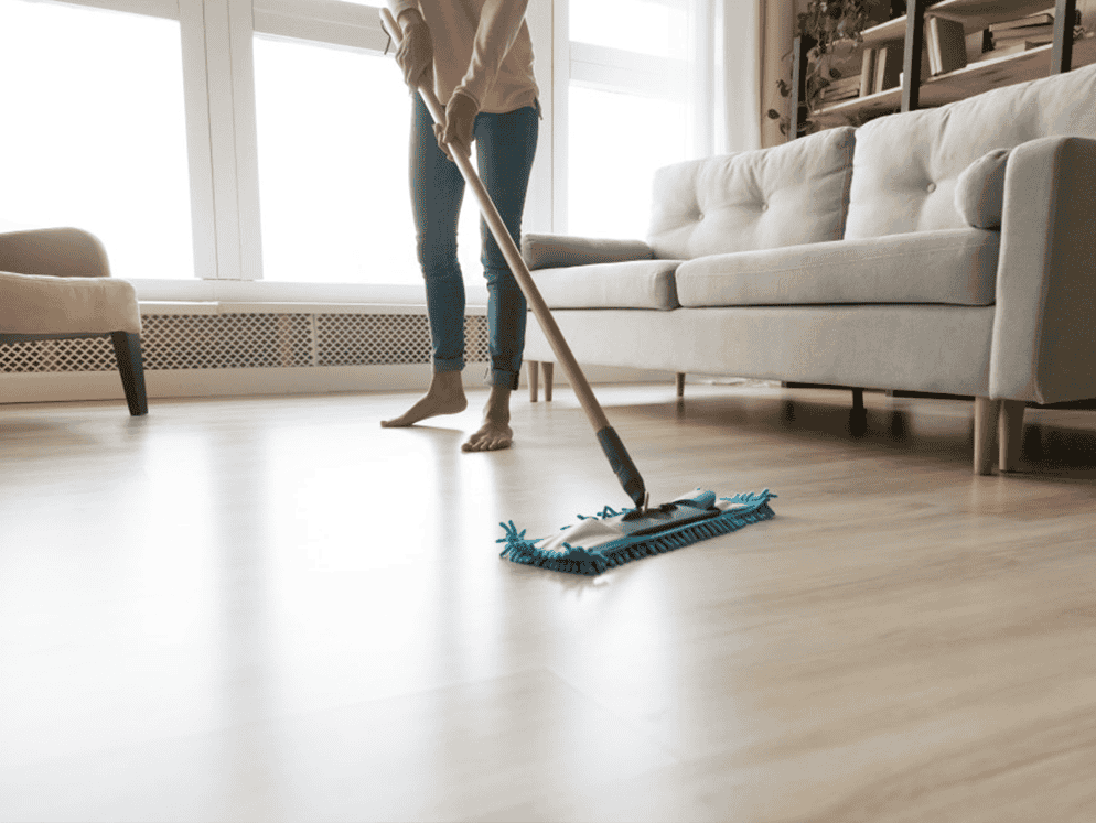 Best Cleaner for Laminate Wood Floors - featured image